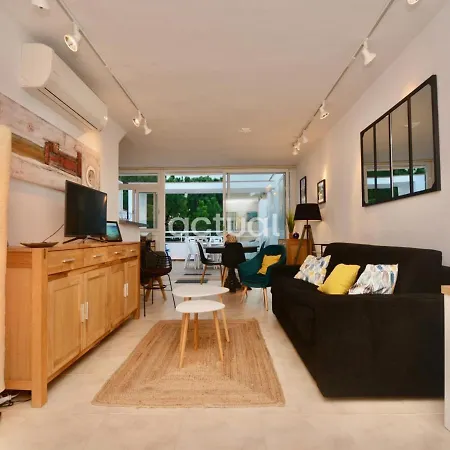 Politur D-20 Apartment *